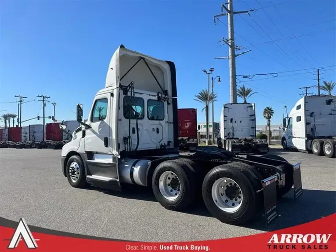 2020 FREIGHTLINER CA126