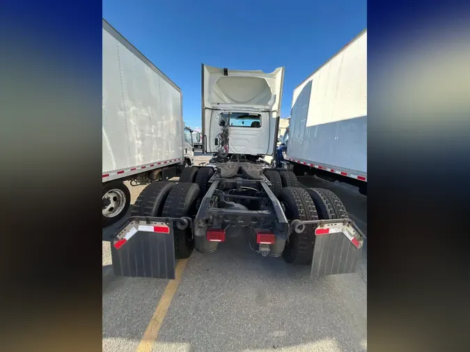 2020 NAVISTAR INTERNATIONAL LT625 DAYCAB T/Ab15961ba7be7bd277edb86462fe32155