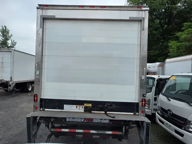 2018 FREIGHTLINER M2 106