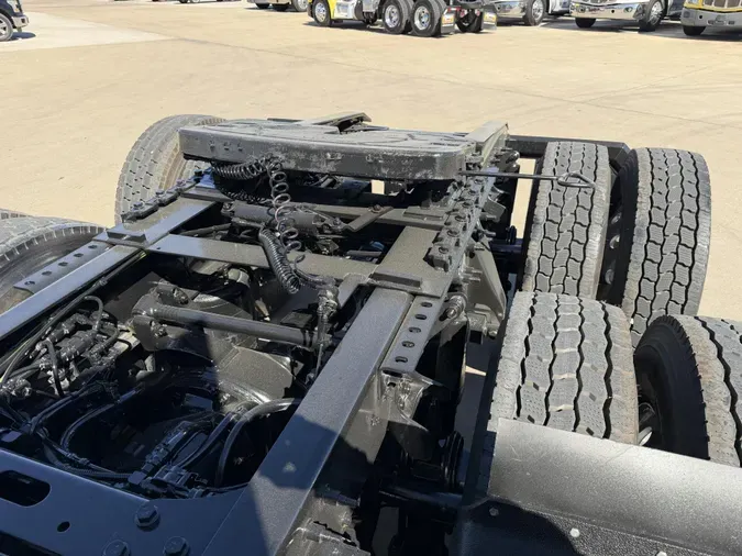 2021 International LT625