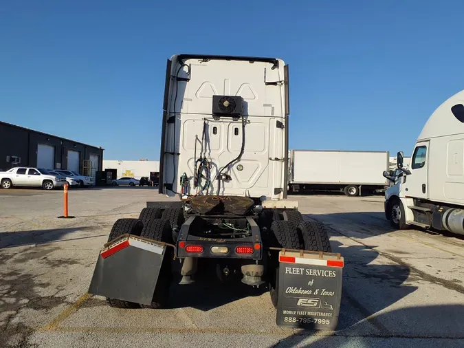 2019 FREIGHTLINER/MERCEDES CASCADIA