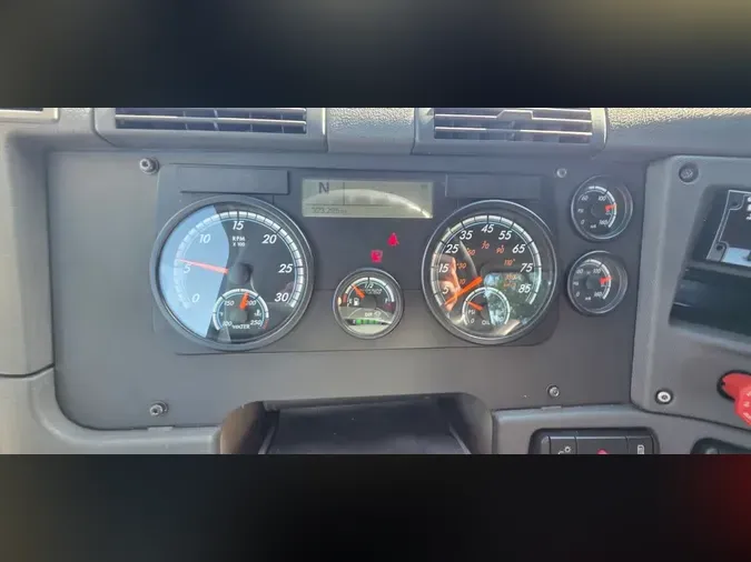 2020 FREIGHTLINER/MERCEDES CASCADIA 125