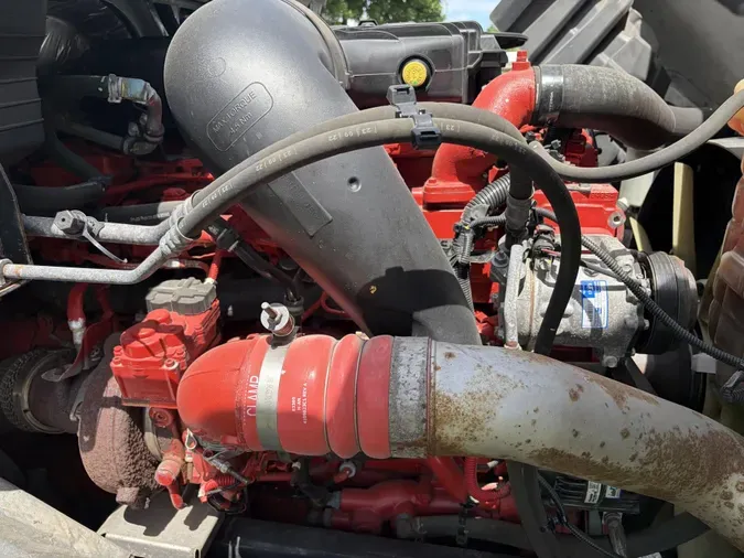 2024 International LT625b15fec82c3780f44cada3efe2437da30