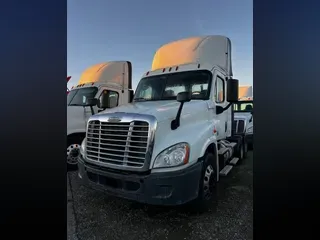 2018 FREIGHTLINER/MERCEDES CASCADIA 125