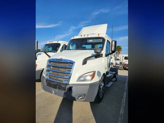 2020 FREIGHTLINER/MERCEDES NEW CASCADIA 116