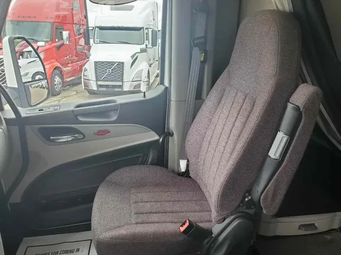 2023 PETERBILT 579