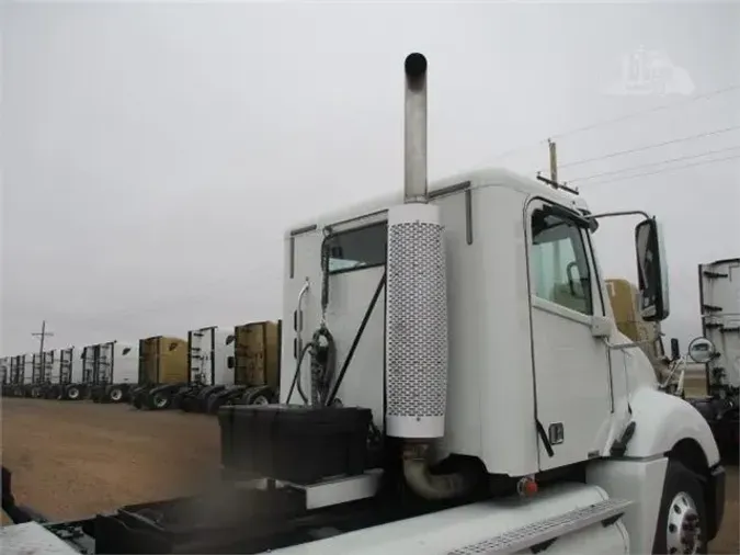 2017 FREIGHTLINER COLUMBIA 112