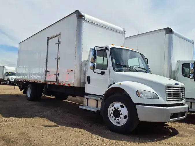 2018 FREIGHTLINER M2 106