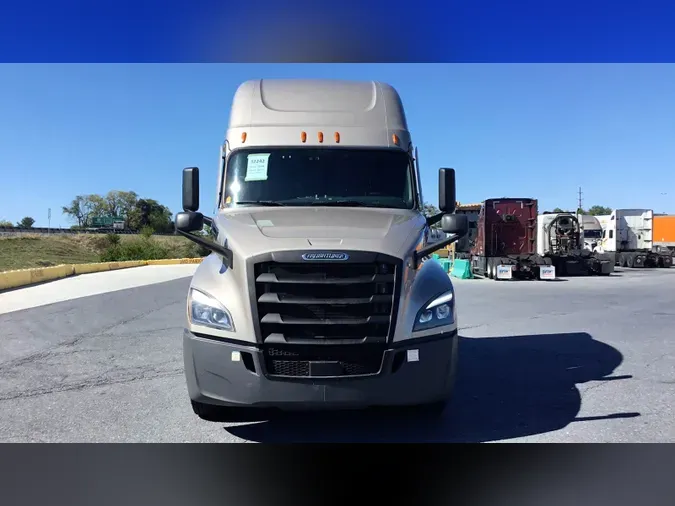 2024 Freightliner Cascadia 126