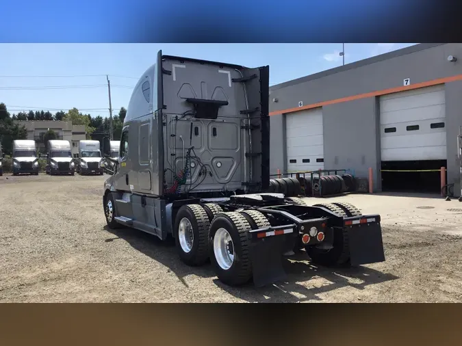 2020 Freightliner Cascadia