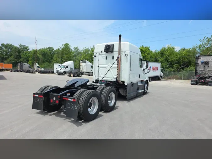 2021 Freightliner Cascadia 126b1713884e5b392fc5c852a82501c91a0