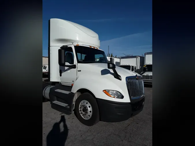 2020 NAVISTAR INTERNATIONAL LT625 DAYCAB T/A