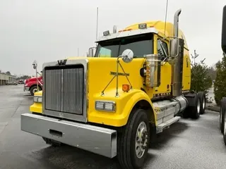 2015 WESTERN STAR 4700