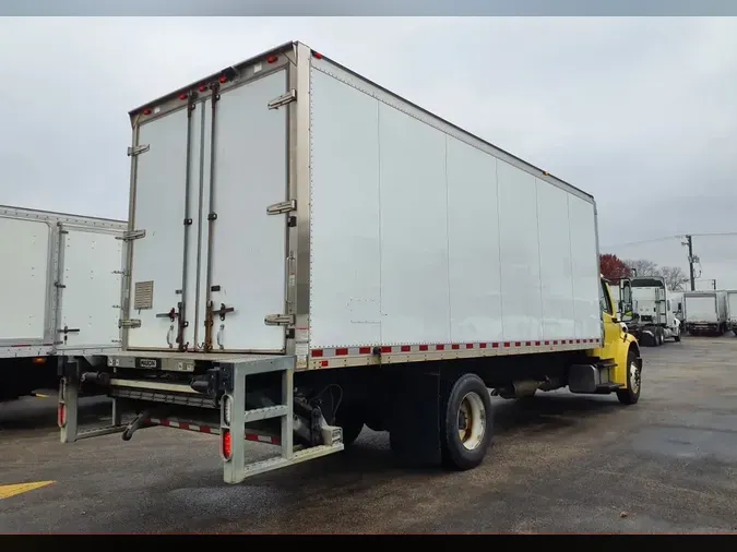 2016 FREIGHTLINER/MERCEDES M2 106