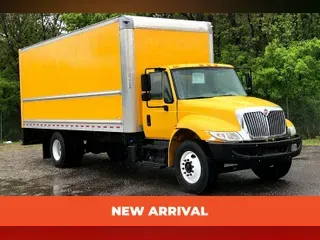 2018 International 4300 SBA 4X2