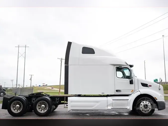 2022 PETERBILT 579