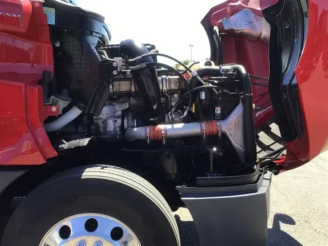 2020 FREIGHTLINER CASCADIA