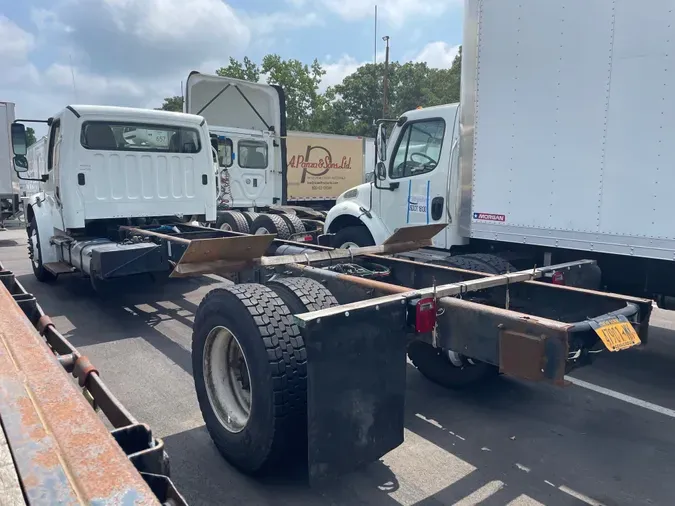 2018 FREIGHTLINER/MERCEDES M2 106