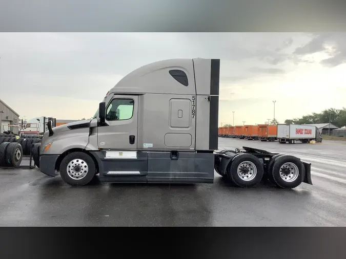 2021 Freightliner Cascadia