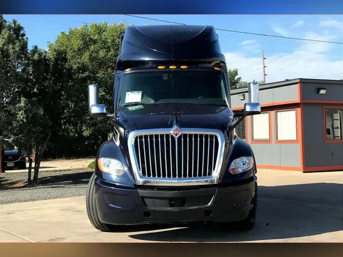 2022 INT LT625 6x4