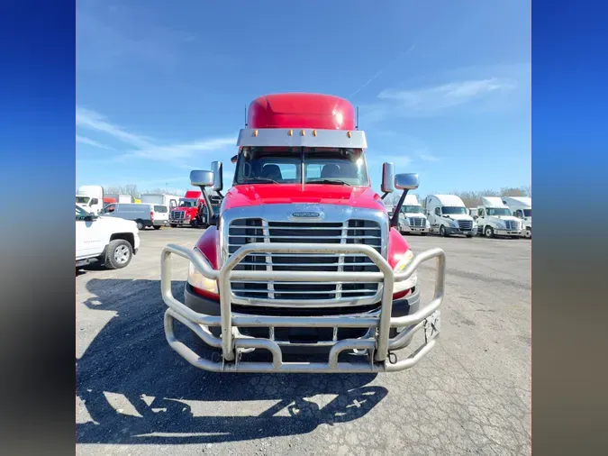 2017 FREIGHTLINER/MERCEDES CASCADIA 125