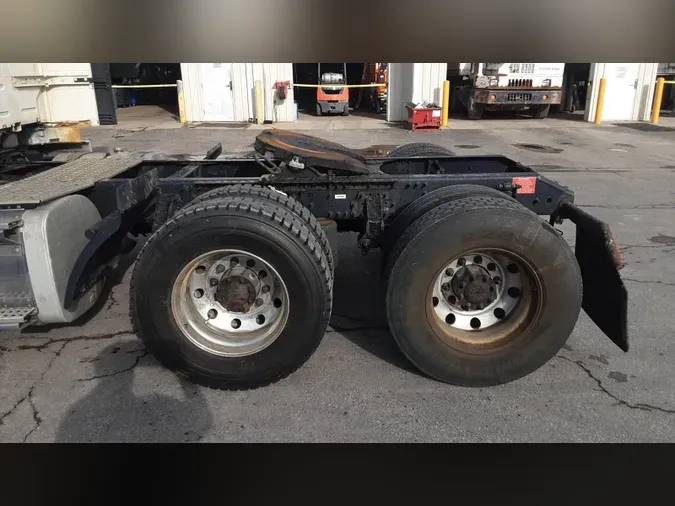 2019 Volvo VNL300