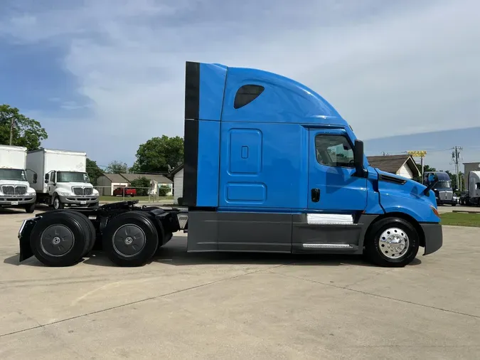 2021 Freightliner Cascadia