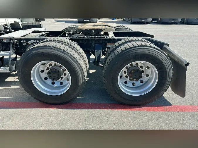 2022 Freightliner Cascadia 126