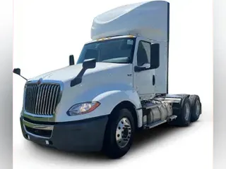 2019 International LT625