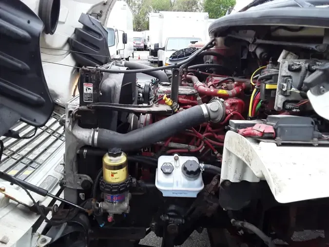 2017 FREIGHTLINER M2 106