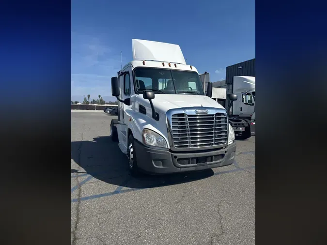 2016 FREIGHTLINER/MERCEDES CASCADIA 113b18e6c7389c2be5f6ba68b644bf685b4