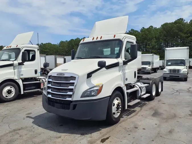 2018 FREIGHTLINER NEW CASCADIA PX12664