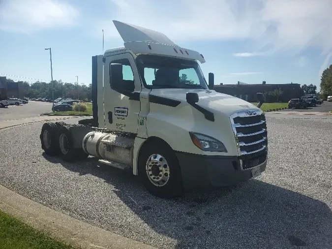 2018 Freightliner T12664STb18f30ca02e46805c333c1c42526324c