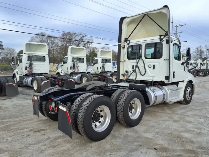 2020 FREIGHTLINER/MERCEDES NEW CASCADIA PX12664b190c7be86e337209dc9c3d9737546a7