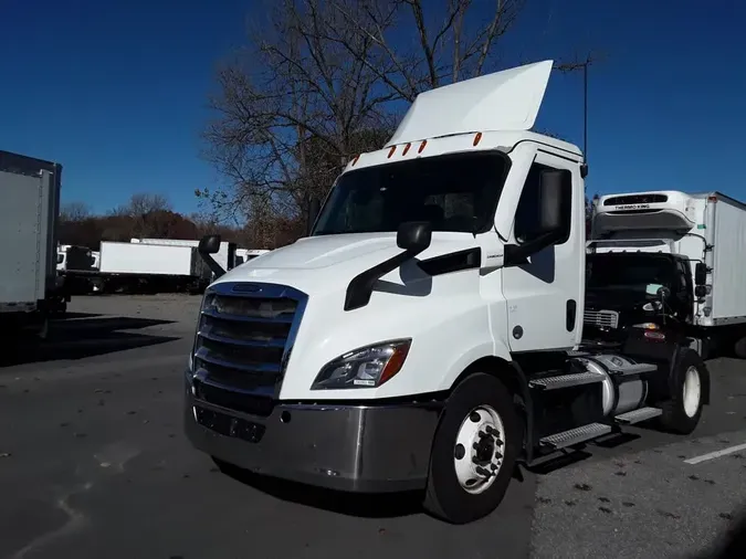 2020 FREIGHTLINER/MERCEDES NEW CASCADIA 116b191111c31d41b462eb8811d6d73b91a