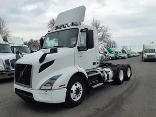 2019 VOLVO VNL