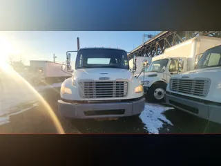 2019 FREIGHTLINER/MERCEDES M2 106