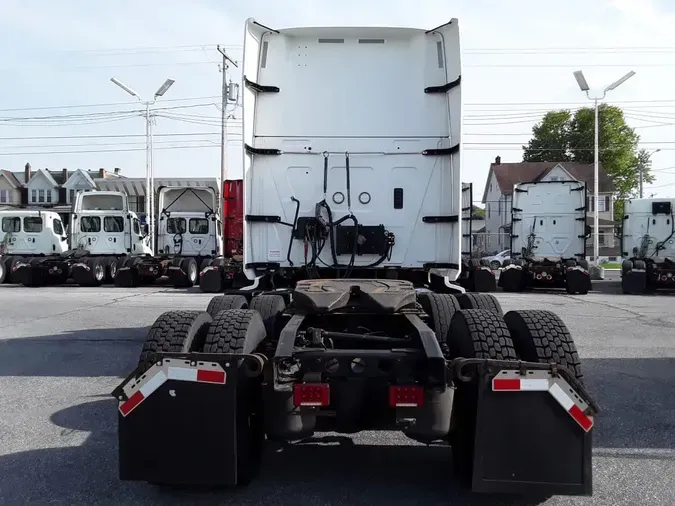 2019 NAVISTAR INTERNATIONAL LT625 SLPR CAB