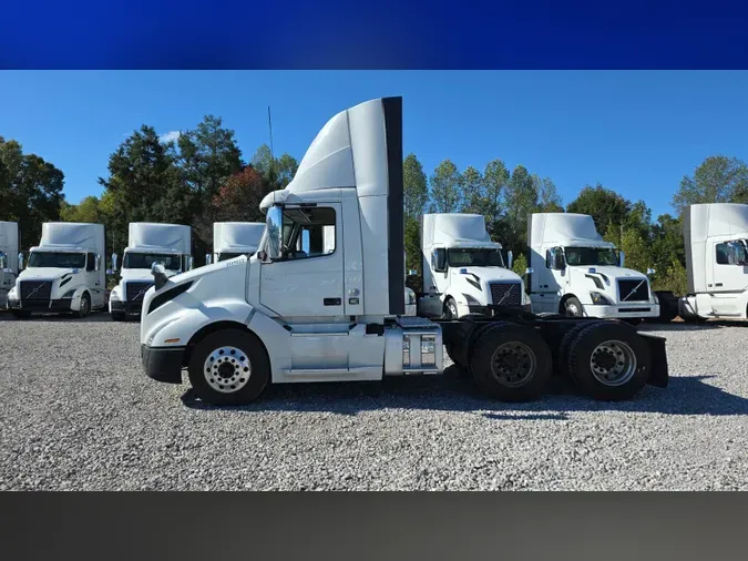 2019 Volvo VNL300b19671192d70139b4f8ffa4f8203e80b