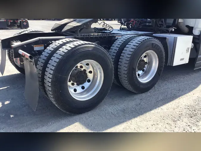 2021 Freightliner Cascadia 126