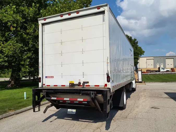 2017 FREIGHTLINER/MERCEDES M2 106