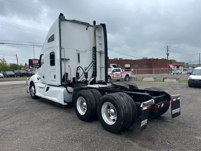 2022 Kenworth T680