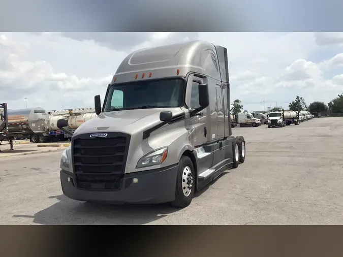 2024 Freightliner Cascadia 126