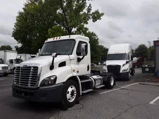 2018 FREIGHTLINER/MERCEDES CASCADIA 113