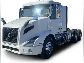 2020 Volvo VNL64T300