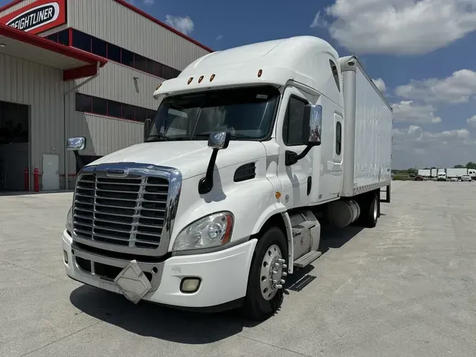 2016 Freightliner Cascadia