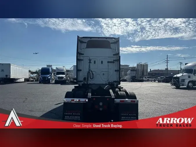 2020 FREIGHTLINER CA116