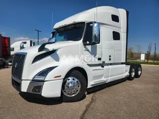 2025 VOLVO VNL64T760