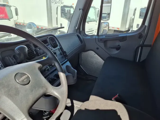 2020 FREIGHTLINER/MERCEDES M2 106