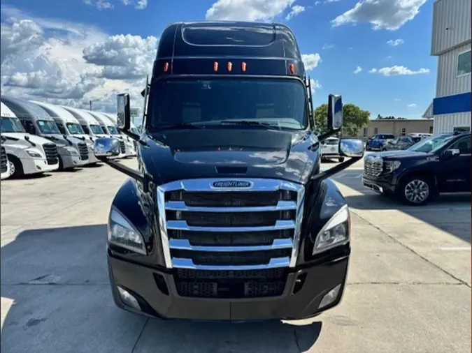 2022 FREIGHTLINER CASCADIA 126